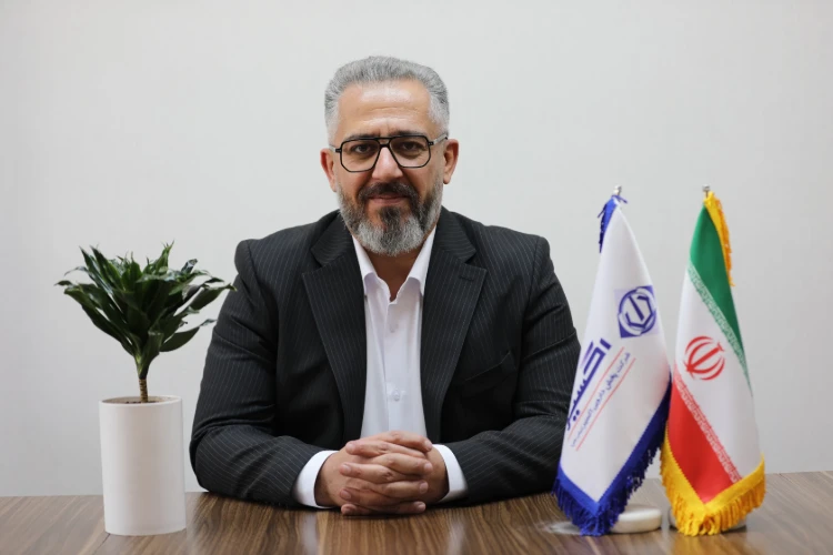 روح الله اصفهانی آتش بیک